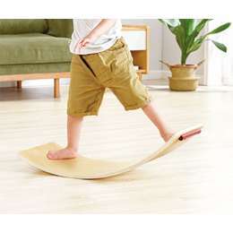 CAVALLO A DONDOLO IN LEGNO HAPE